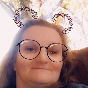 Meet your Posher, Pauline